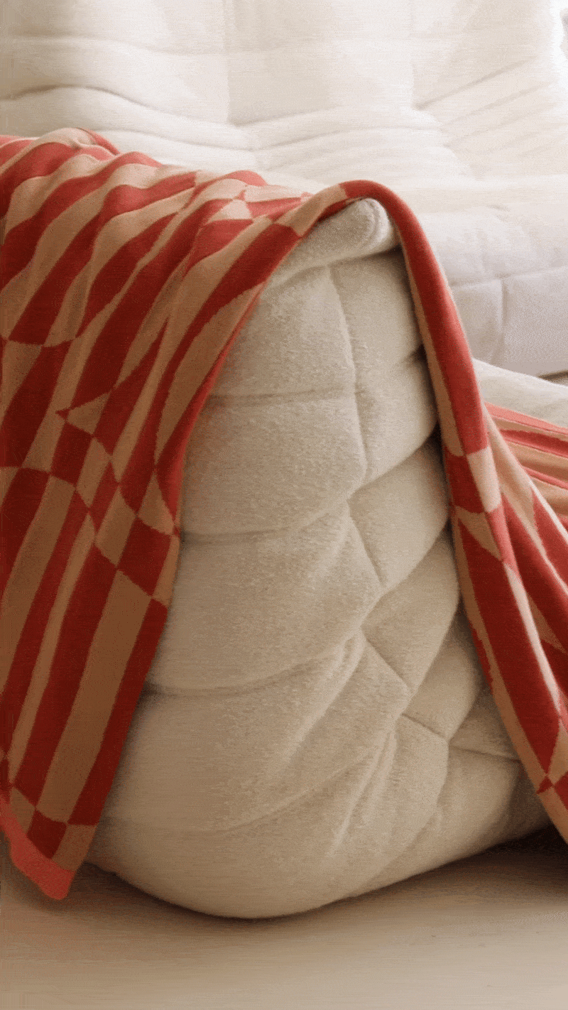 Full Circle Reversible Blanket