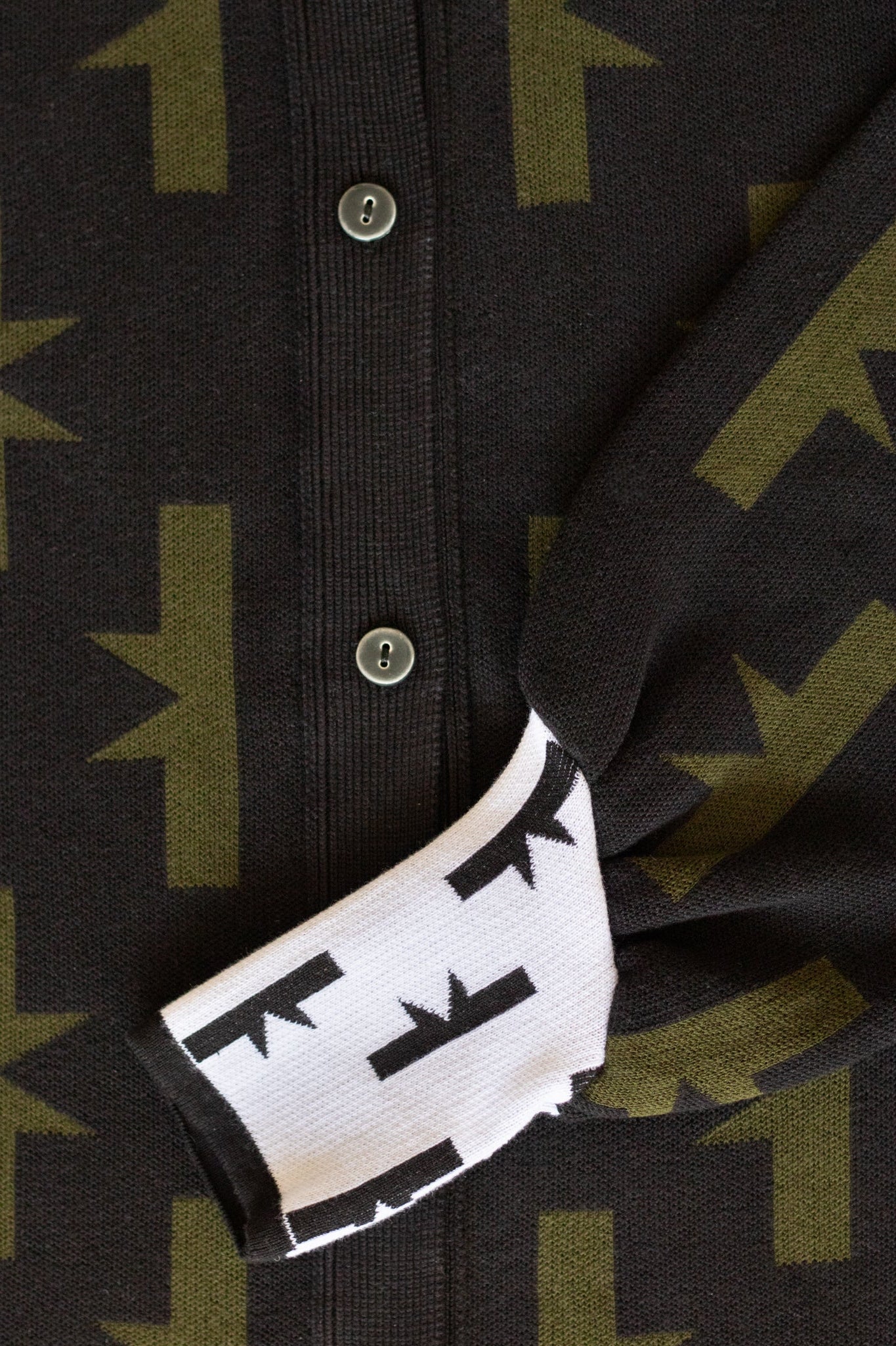 Intaba Cardi